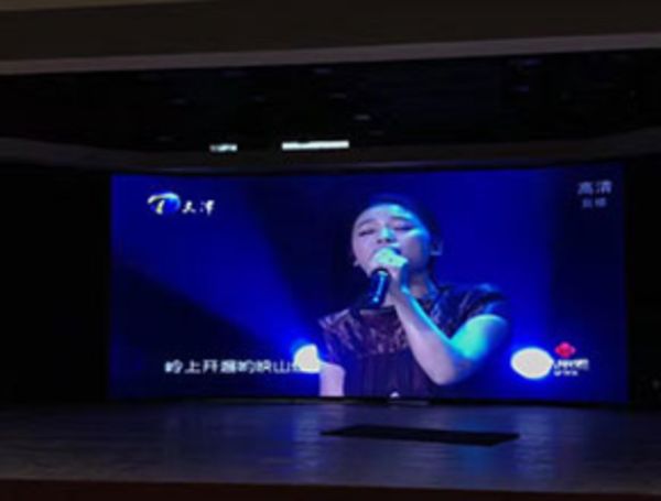 杭州民办中学排舞厅P3高清LED租赁屏